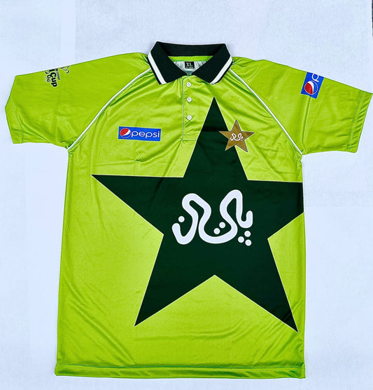 Shoaib Akhtar autographed 1999 World Cup jersey