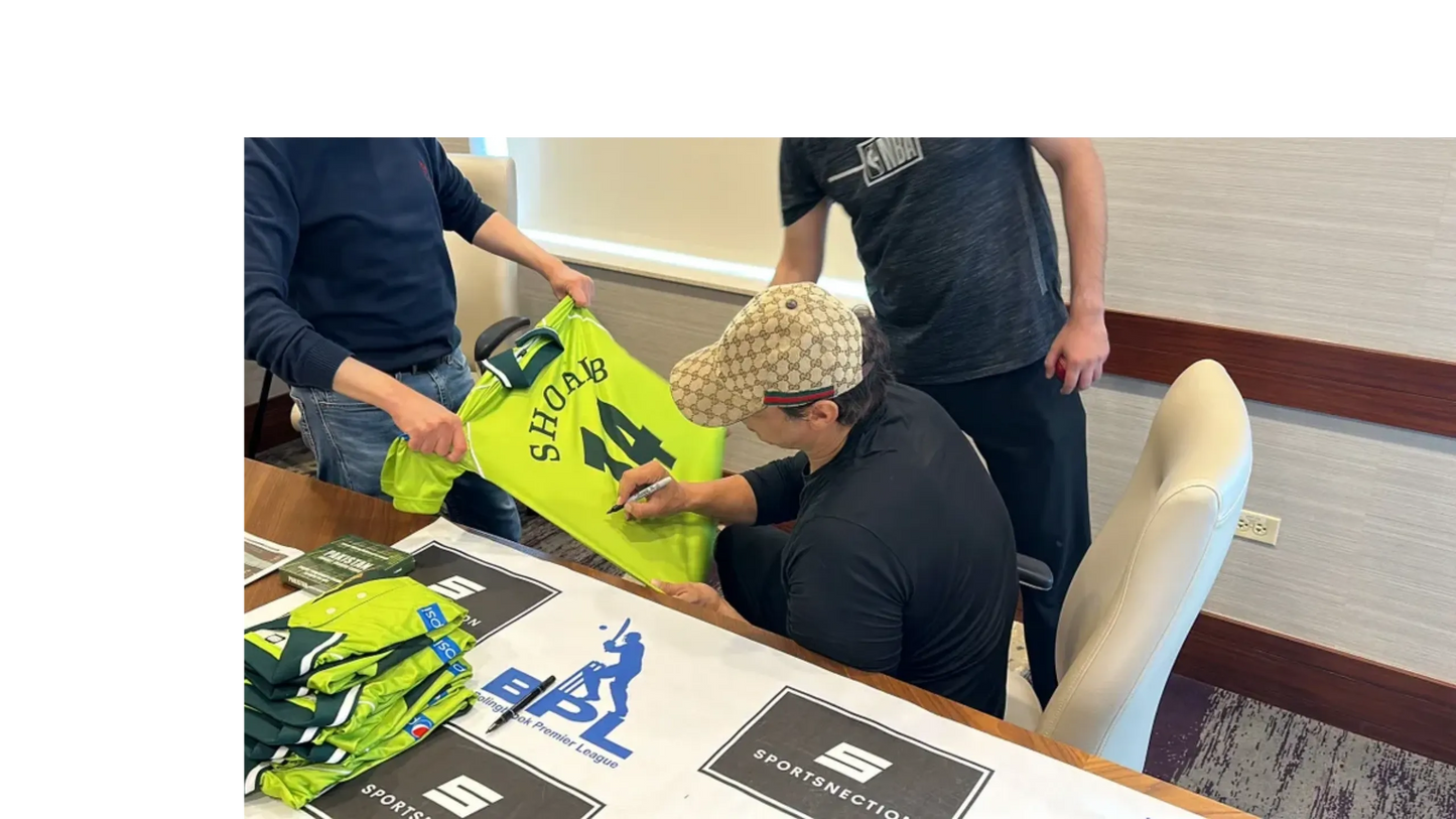 Shoaib Akhtar autographed 1999 World Cup jersey