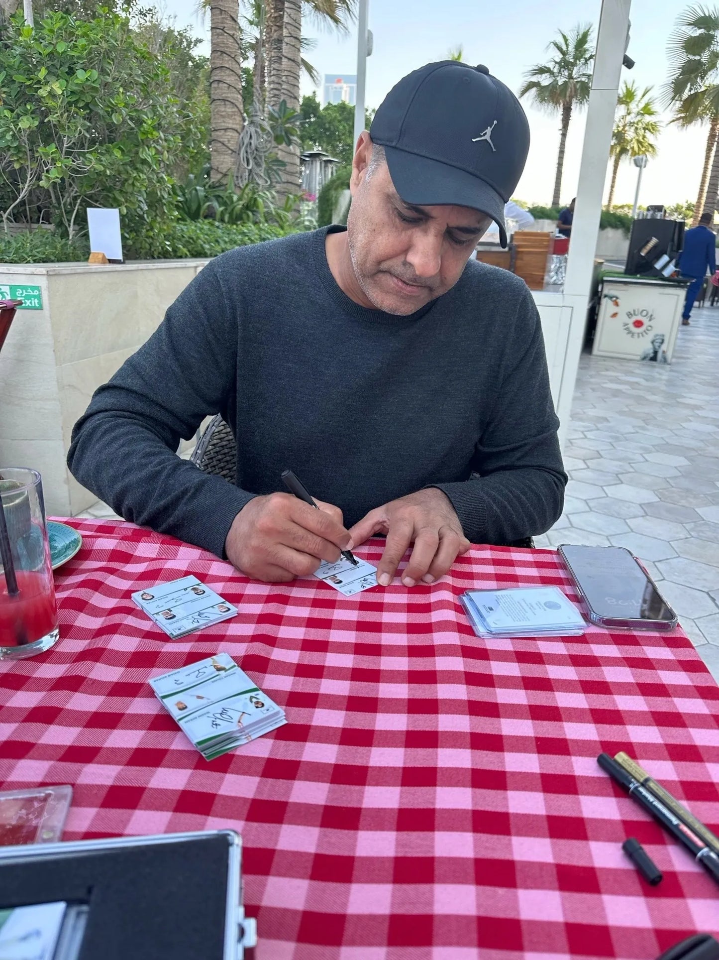 Legends of Cricket - Pakistan (HOBBY / GUARANTEED AUTO)