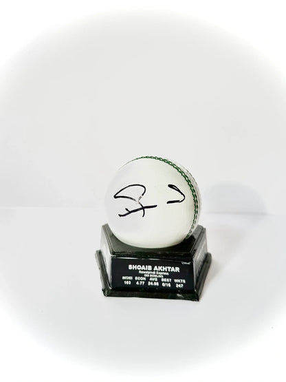 Shoaib Akhtar autographed ball (white)
